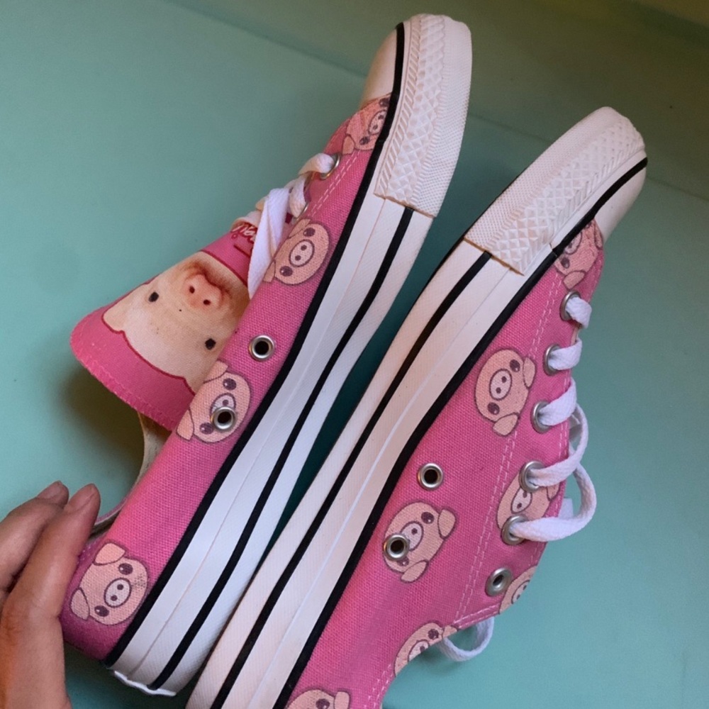 Shoes - Picture 4 of 6